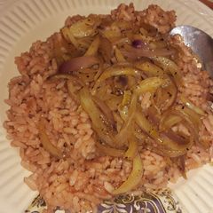 A picture of Onion sauce.