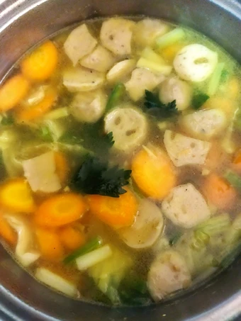 Cara Gampang Membuat Resep Sop sayur bakso yang Enak Banget Anti Ribet, Lezat