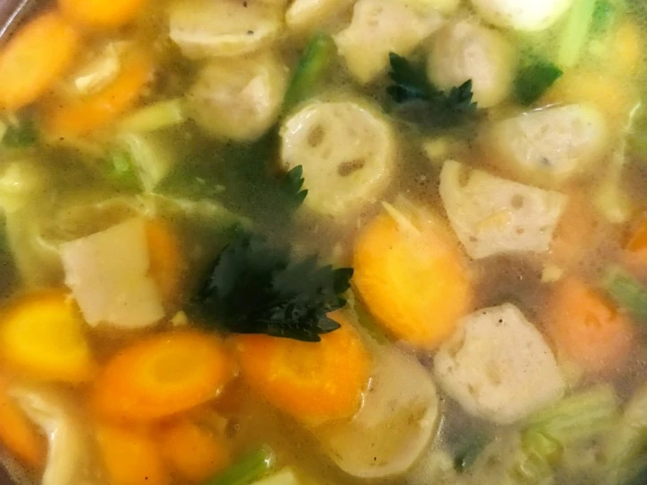 Cara Gampang Membuat Resep Sop sayur bakso yang Enak Banget Anti Ribet, Lezat