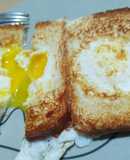 Huevos, pan con manteca tostados y quien se resiste
