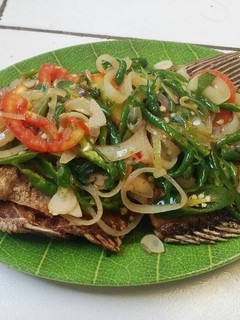 Foto resep Gurame siram tumis cabe hijau