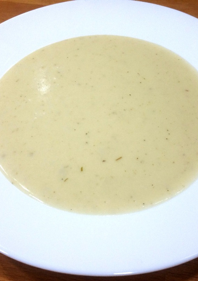 Una foto de Crema de patata y ajo