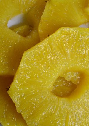 Una foto de Piña en almíbar