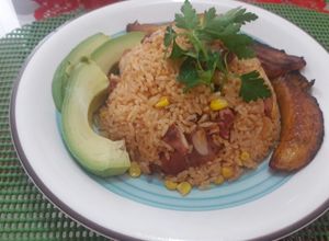 Una foto de Locrio de costilla y chorizo 🍽🍲