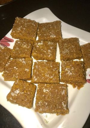 A picture of Wheat flour and besan barfi.