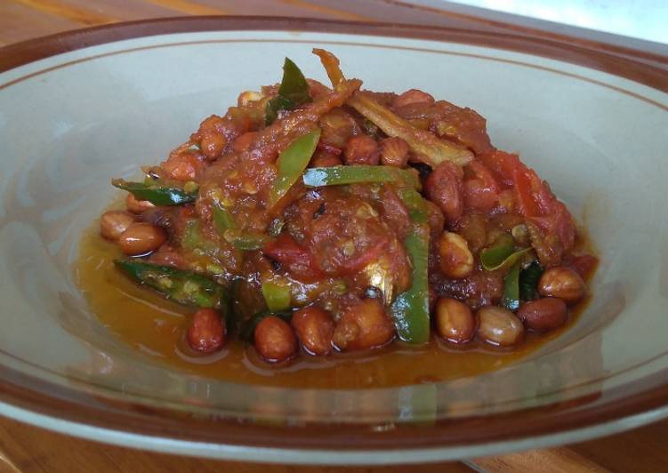 Balado Teri Kacang with Tomat dan Cabe Hijau