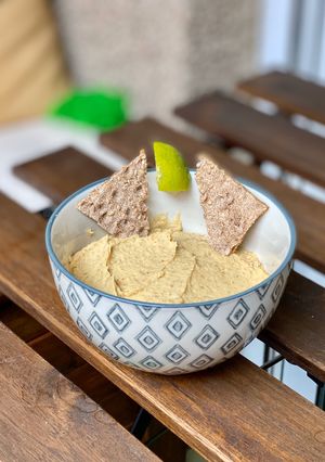 Una foto de Hummus de garbanzos