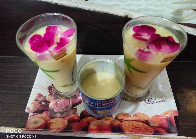 Simple Way to Prepare Homemade Mango shake