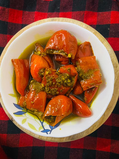 लाल मिर्च का अचार (Lal mirch ka achar recipe in hindi) रेसिपी मुख्य फोटो