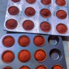 Red velvet cup cake A picture of Red velvet cup cake.
