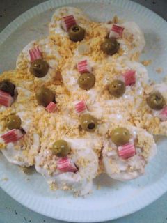 Una foto de Huevos rellenos con surimi