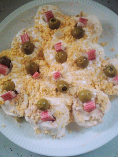 Una foto de Huevos rellenos con surimi