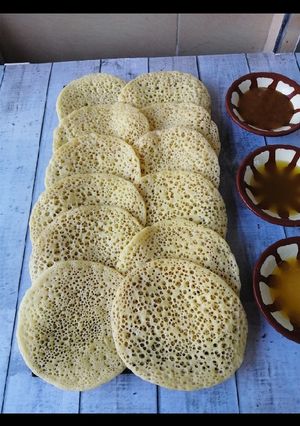 Une photo de Les crêpes à mille trous