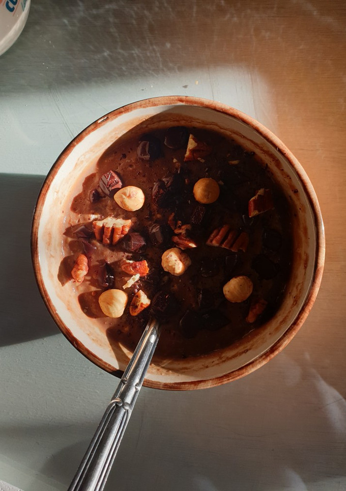 Una foto de Porridge proteico extra chocolateado 🥣🍫