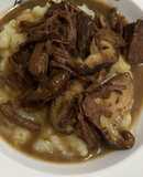 Carne Estufada com Cogumelos Shitake e Puré Cremoso