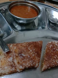 મસાલા ઢોંસા(Masala Dosa Recipe in Gujarati) રેસીપી મુખ્ય ફોટો