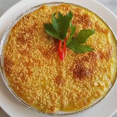 A picture of Baked Chicken Pie With Potato Cover (Pastel Tutup).