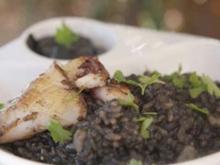 Simple Way Make Recipe Creamy black rice with squid and olive oil recipe that is Awesome, Perfect}