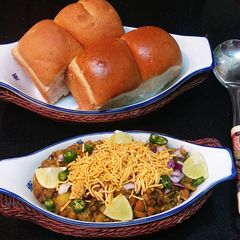 Misal Pav A picture of Misal Pav.