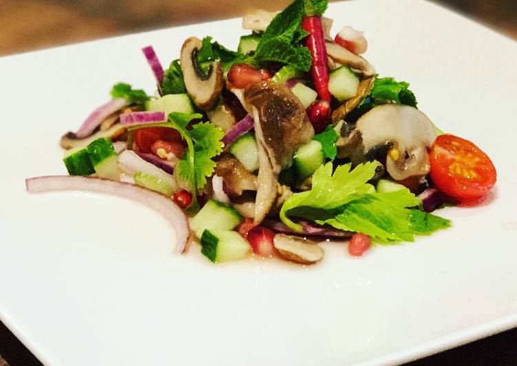 Simple Way to Make Perfect Mixed mushroom spicy salad