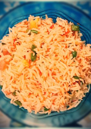 ভেজিটেবল সেজোয়ান রাইস (vegetable schezwan rice recipe in Bengali) রেসিপির প্রধান ছবি