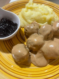 Una foto de Köttbullar albóndigas suecas 🇸🇪
