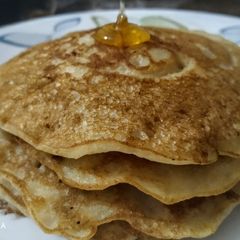 A picture of Banana pancakes.