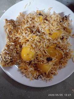 চিকেন দম বিরিয়ানী(chicken dum biriyani recipe in Bengali) রেসিপির প্রধান ছবি