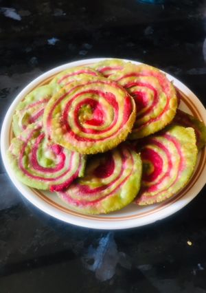 A picture of Tricolour Puri.