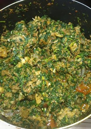 A picture of Vegetable soup with shaki.