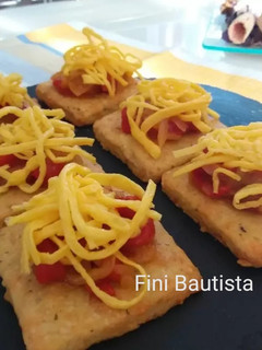 Una foto de Canapés de huevo hilado