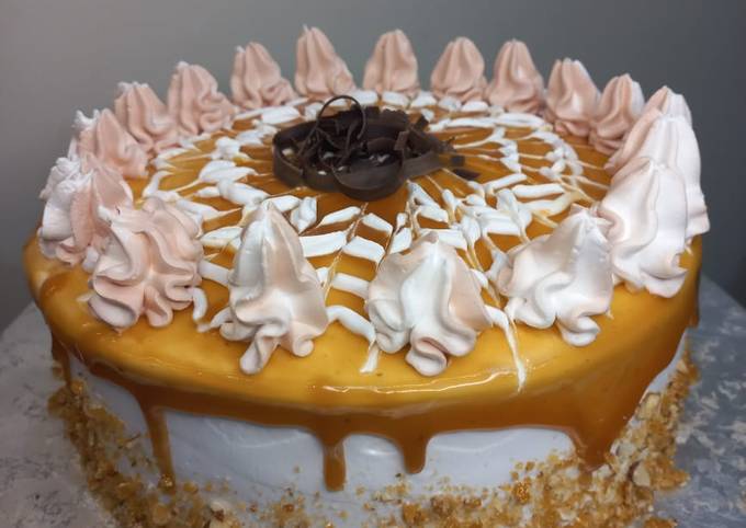 Vanilla Crunch Cake – Sacha's Cakes
