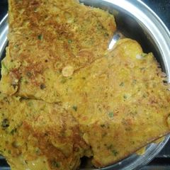 A picture of Besan veg bread omlet.