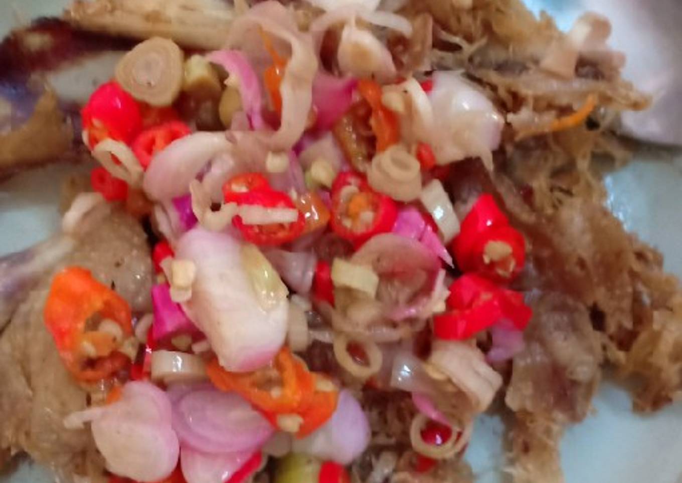 Ayam rebus dengan sambal kecap