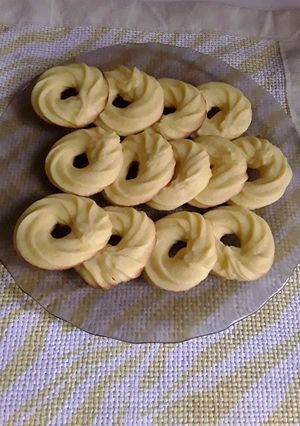 Dán vajas karika recept fotója