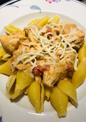 A picture of Crockpot Creamy Tomato 🍅 Chicken 🐔.