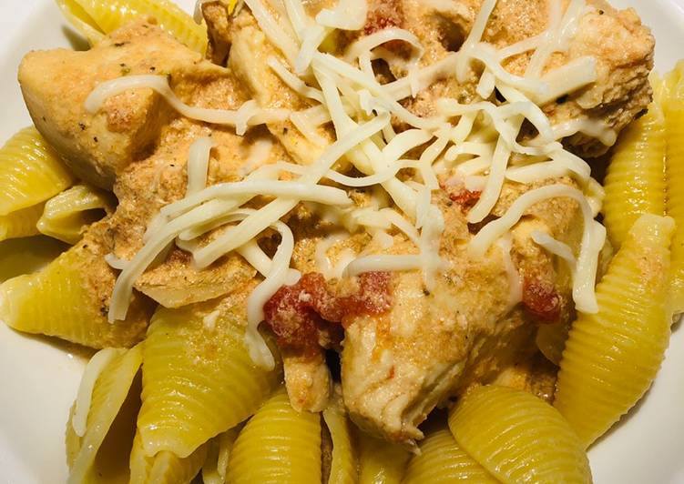 Easy Recipe: Yummy Crockpot Creamy Tomato 🍅 Chicken 🐔