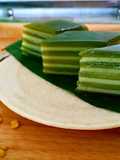 Pandan and Mung Bean Steamed Layer Cake (Bánh da lợn)