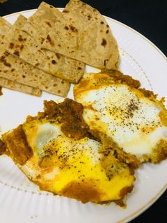 बेक्ड एग (Baked egg recipe in hindi) रेसिपी मुख्य फोटो