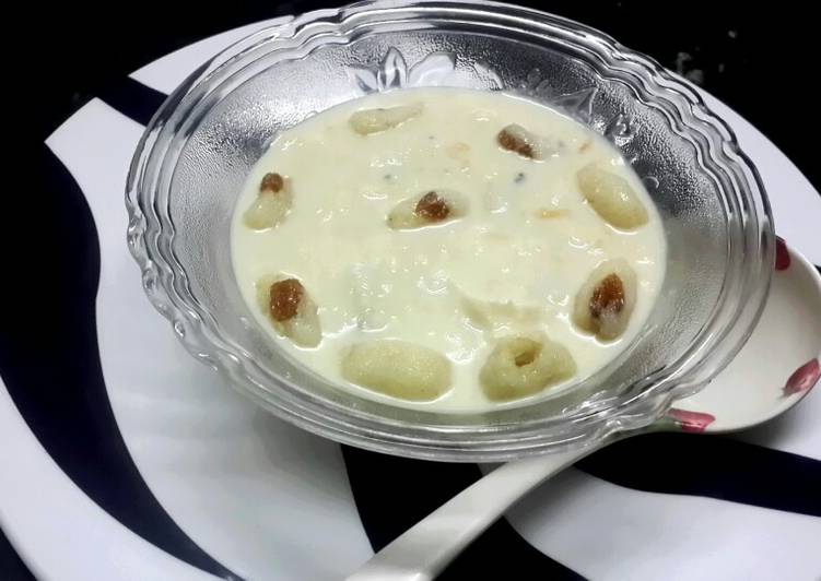 Recipe of Ultimate Rosho puli pithe(Coconut and Rava dumplings)