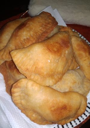 Una foto de Empanadas de jamón y queso