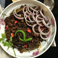 A picture of Keema Methi.