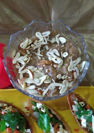 A picture of Wheat flour halwa.
