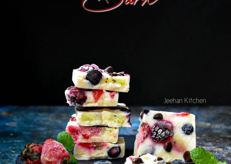 Frozen Yogurt Bark