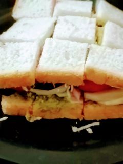 सैंडविच (Sandwich recipe in hindi) रेसिपी मुख्य फोटो
