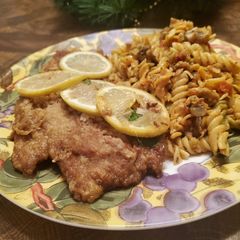 A picture of Brad's veal scallopini w/ sausage & sun dried tomato pasta.