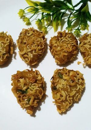 A picture of Noodles cutlets.