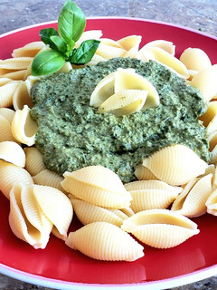 Una foto de Pesto con mix de frutos secos