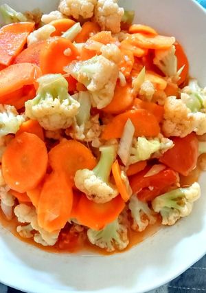 Foto resep Tumis Bunga Kol dan Wortel