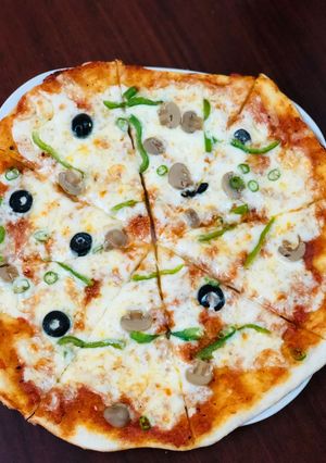 صورة لوصفة بيتزا 🍕 بالخضار